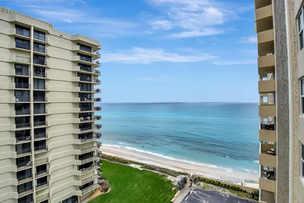 $3,800 | 5440 North Ocean Drive, Unit 1002, Singer Island, FL 33404