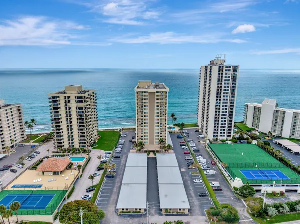 $3,800 | 5440 North Ocean Drive, Unit 1002, Singer Island, FL 33404