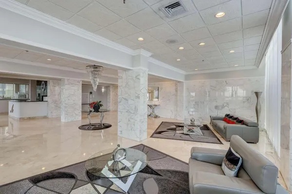 $3,800 | 5440 North Ocean Drive, Unit 1002, Singer Island, FL 33404