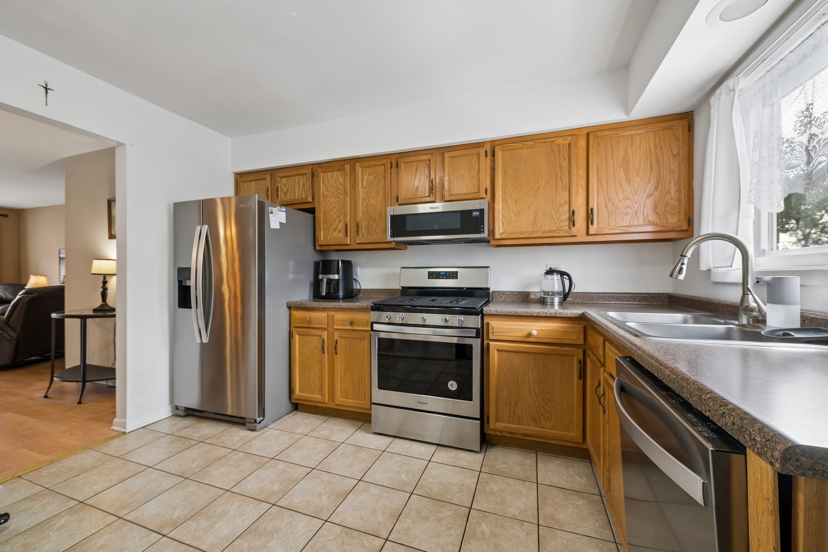 9364 Golf Road, Unit 2B Des Plaines, IL 60016 - Photo 11 of 20 Gallery Image 11