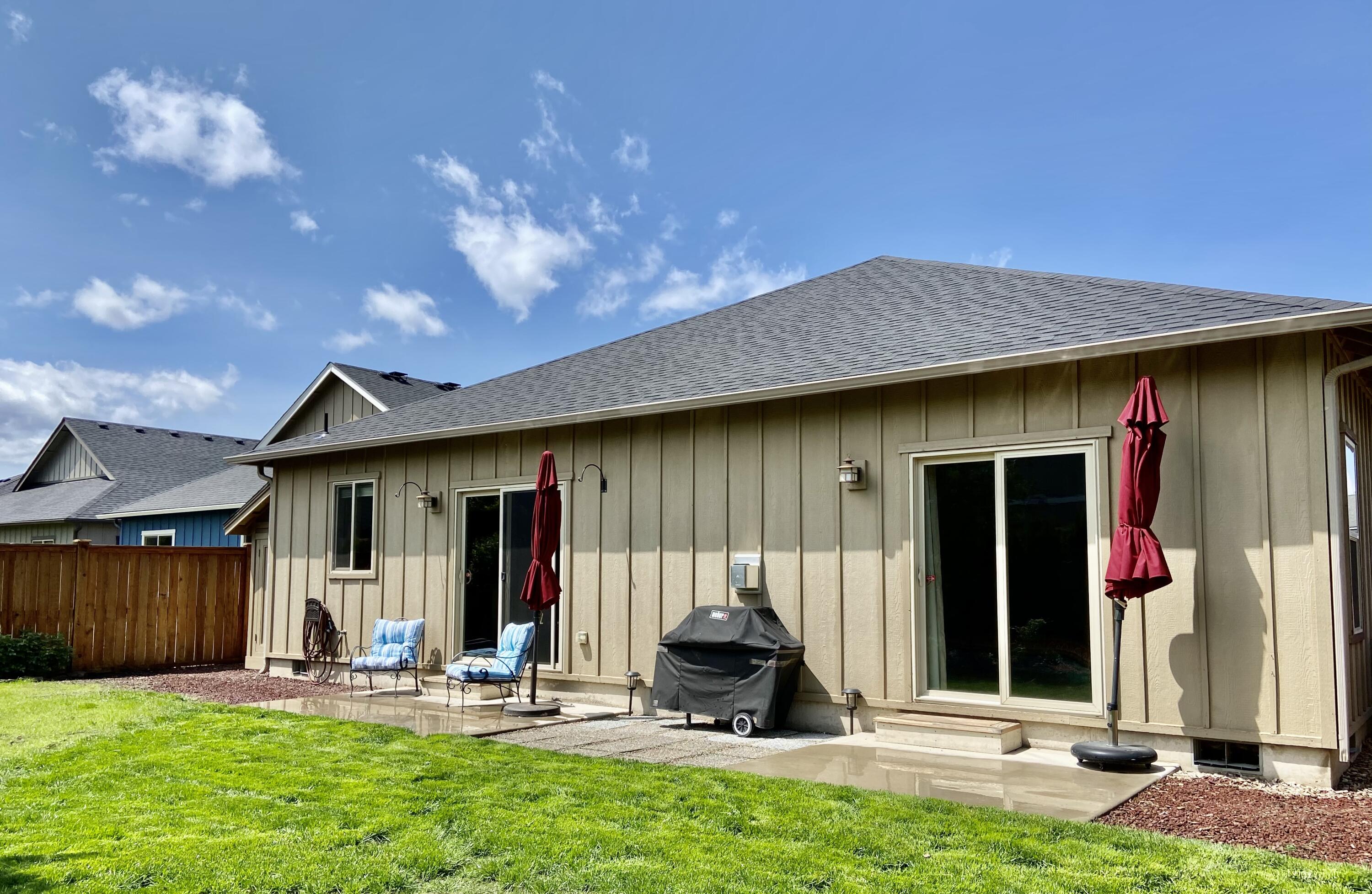 3191 Yellow Ribbon Drive Bend, OR 97701 - Photo 18 of 19 Back