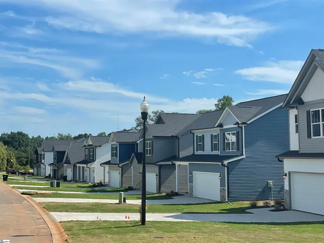 $285,000 | 203 Rosewood Circle, Duncan, SC 29334