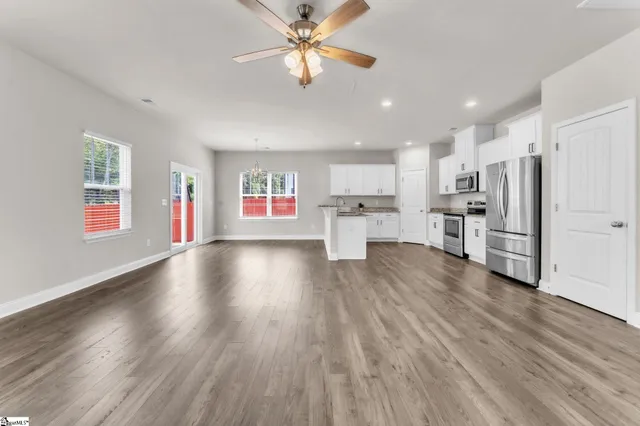 $285,000 | 203 Rosewood Circle, Duncan, SC 29334