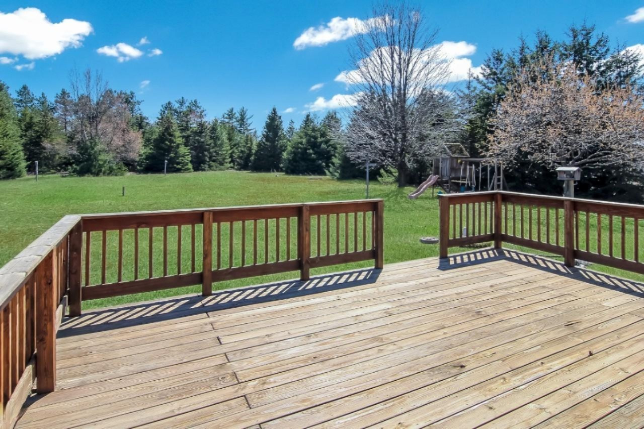 12219 Homestead Road Beulah, MI 49617 - Photo 11 of 39 IMG_0352-Edit-1280