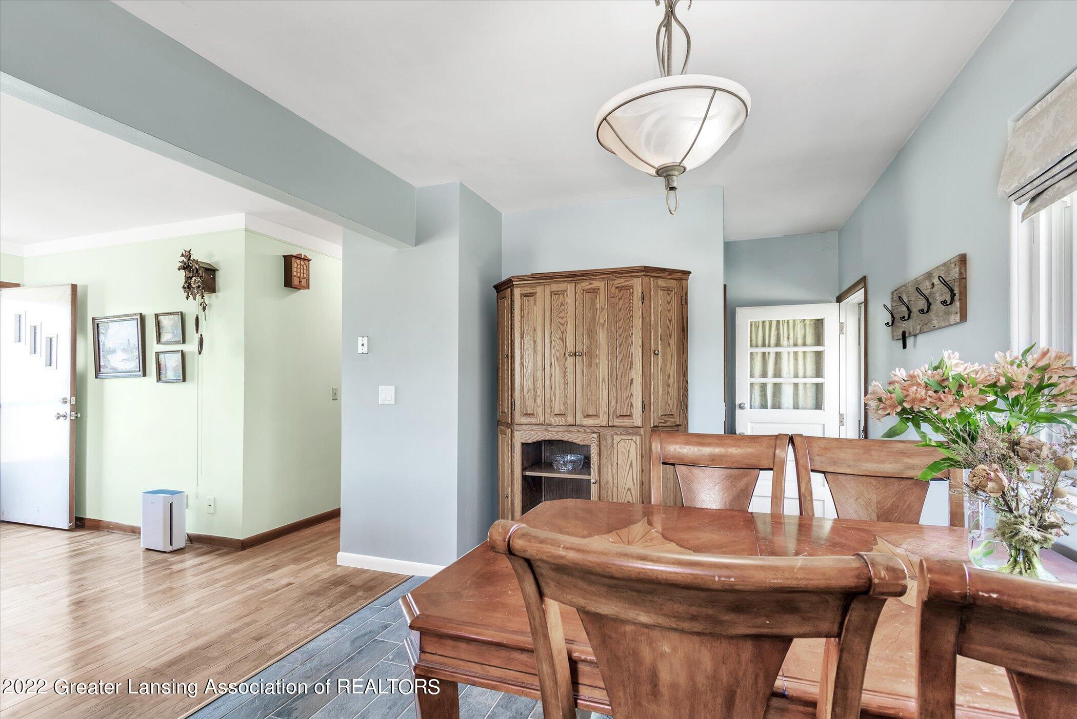 2525 East Clyde Road Howell, MI 48855 - Photo 15 of 36 11-2525-E-Clyde-Rd-WindowStill-Real-Esta