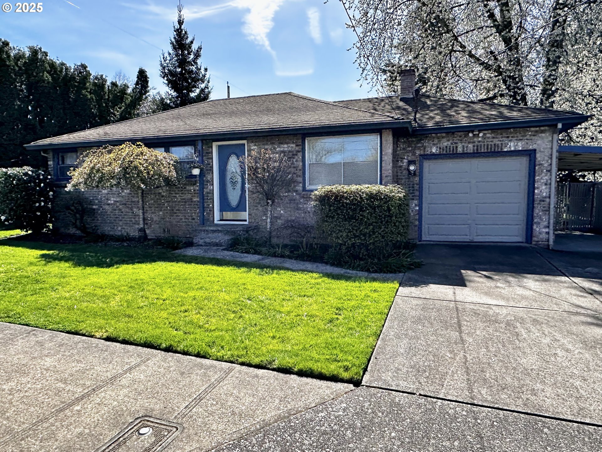 550 Southeast 2nd Street Gresham, OR 97080 - Photo 1 of 19