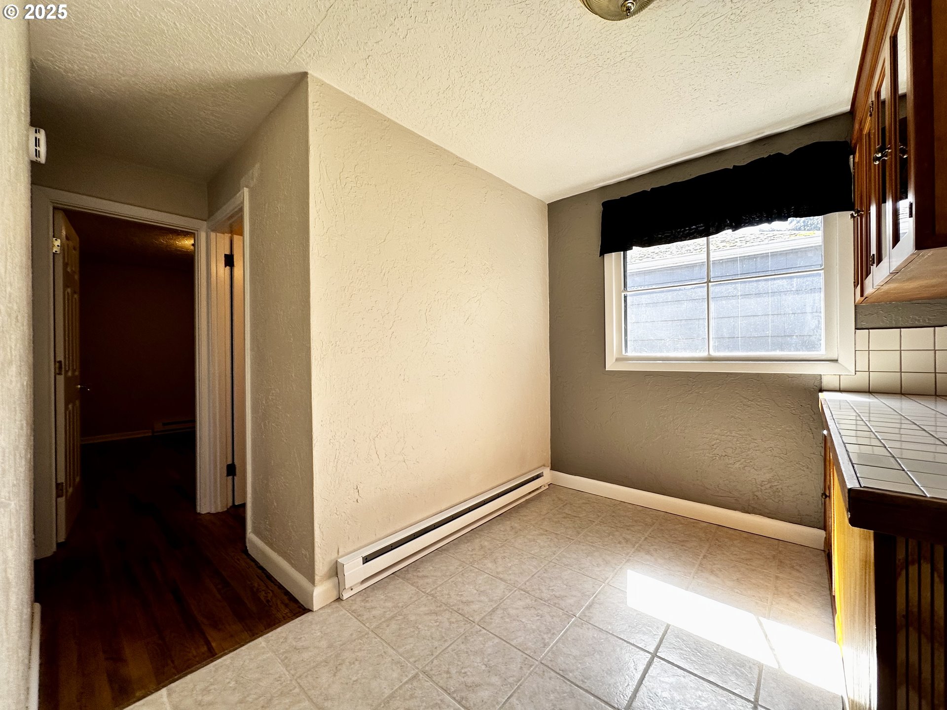 550 Southeast 2nd Street Gresham, OR 97080 - Photo 11 of 19