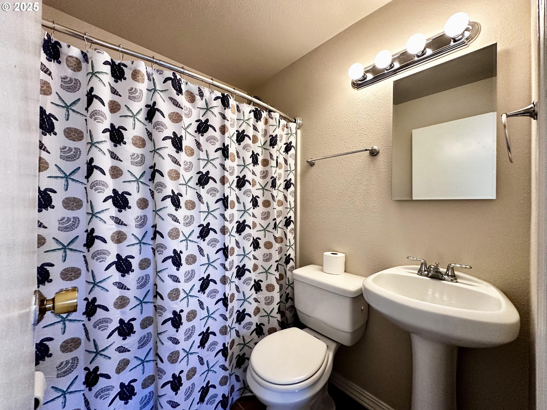 550 Southeast 2nd Street Gresham, OR 97080 - Photo 12 of 19