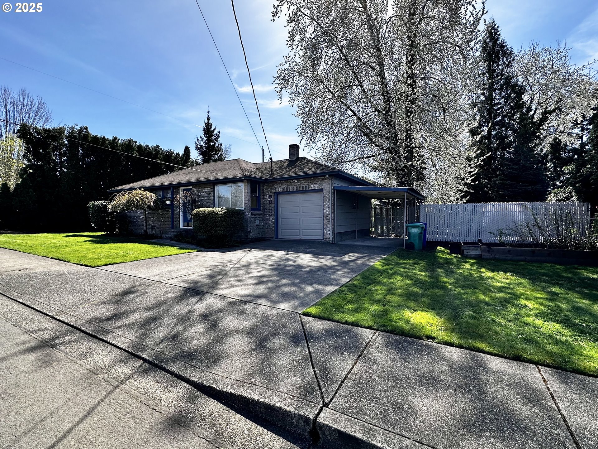 550 Southeast 2nd Street Gresham, OR 97080 - Photo 2 of 19