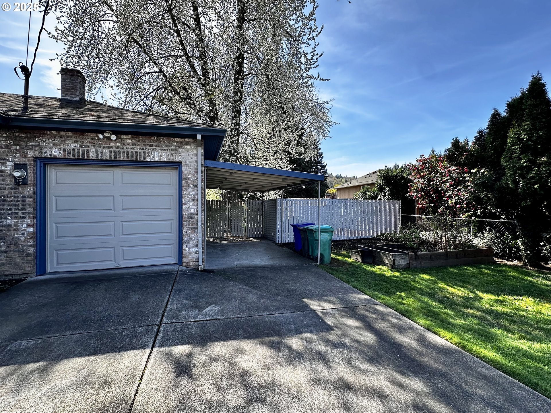 550 Southeast 2nd Street Gresham, OR 97080 - Photo 3 of 19