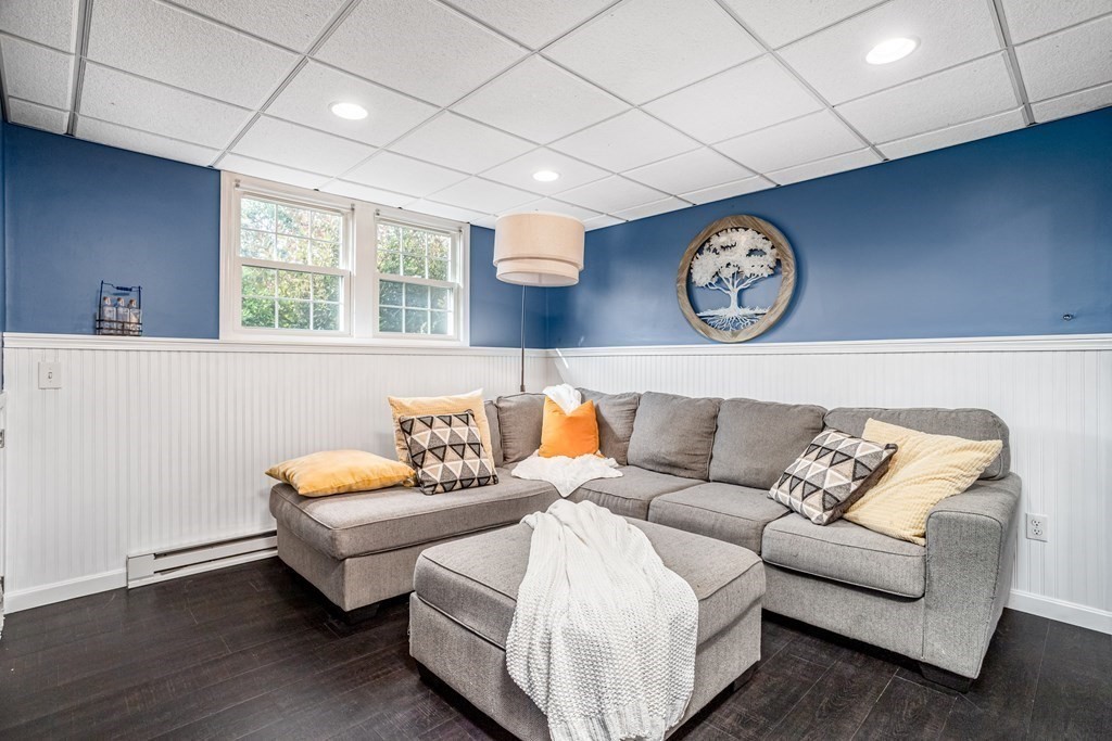 67 Bean Porridge Hill Road Westminster, MA 01473 - Photo 26 of 42 a living room with furniture and a window