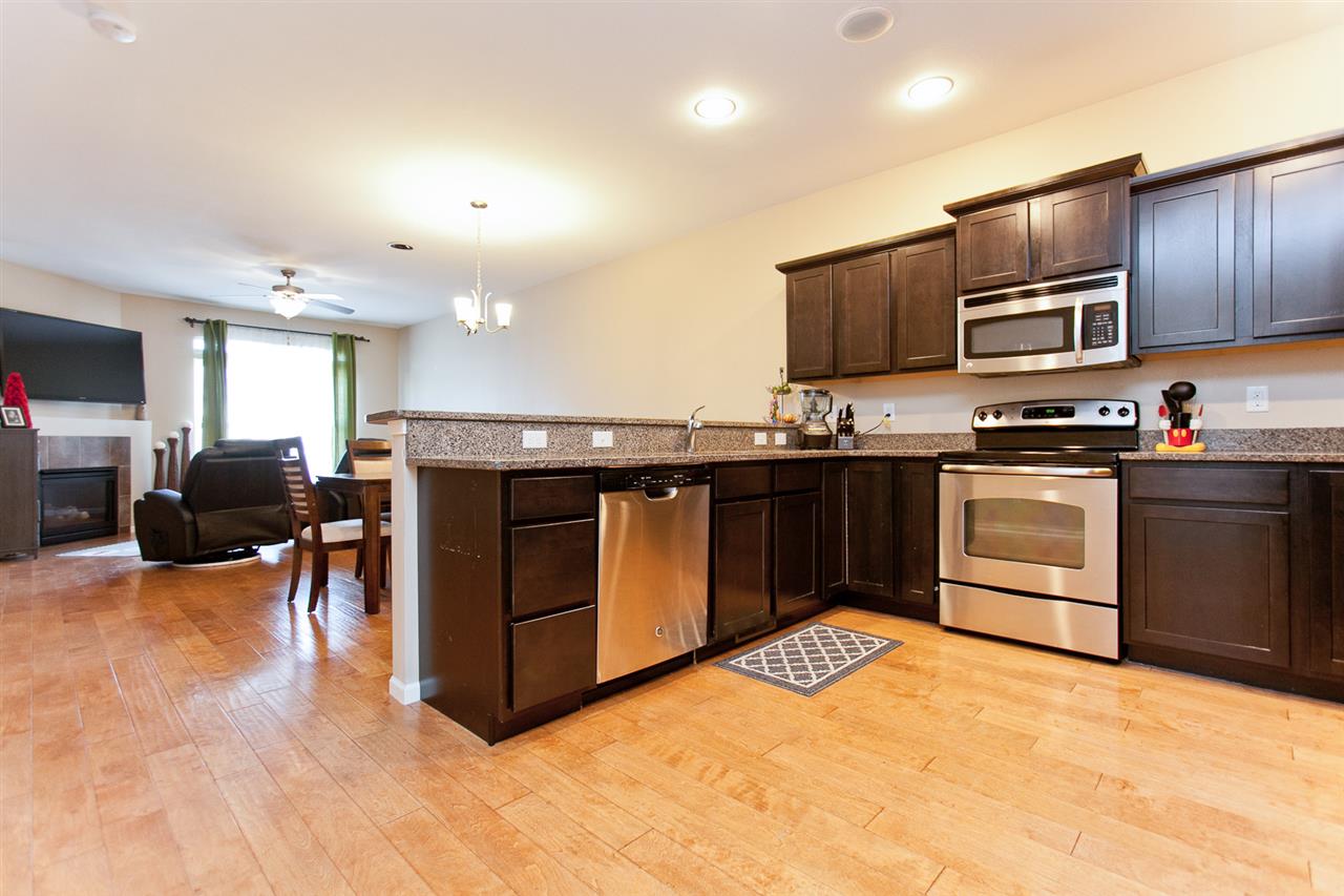 747 Mission Point Road Iowa City, IA 52245 - Photo 2 of 5 Gallery Image 2