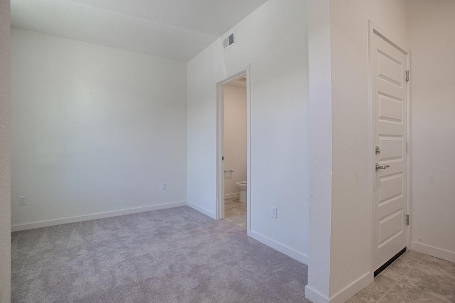 1672 17th Street Oakland, CA 94607 - Photo 4 of 24 a view of an empty room