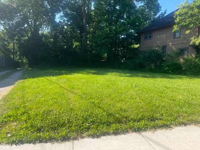 $37,000 | 1445 Fairfield Avenue, Indianapolis, IN 46205