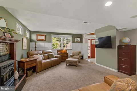 $650,000 | 1155 Claire Road, Crownsville, MD 21032