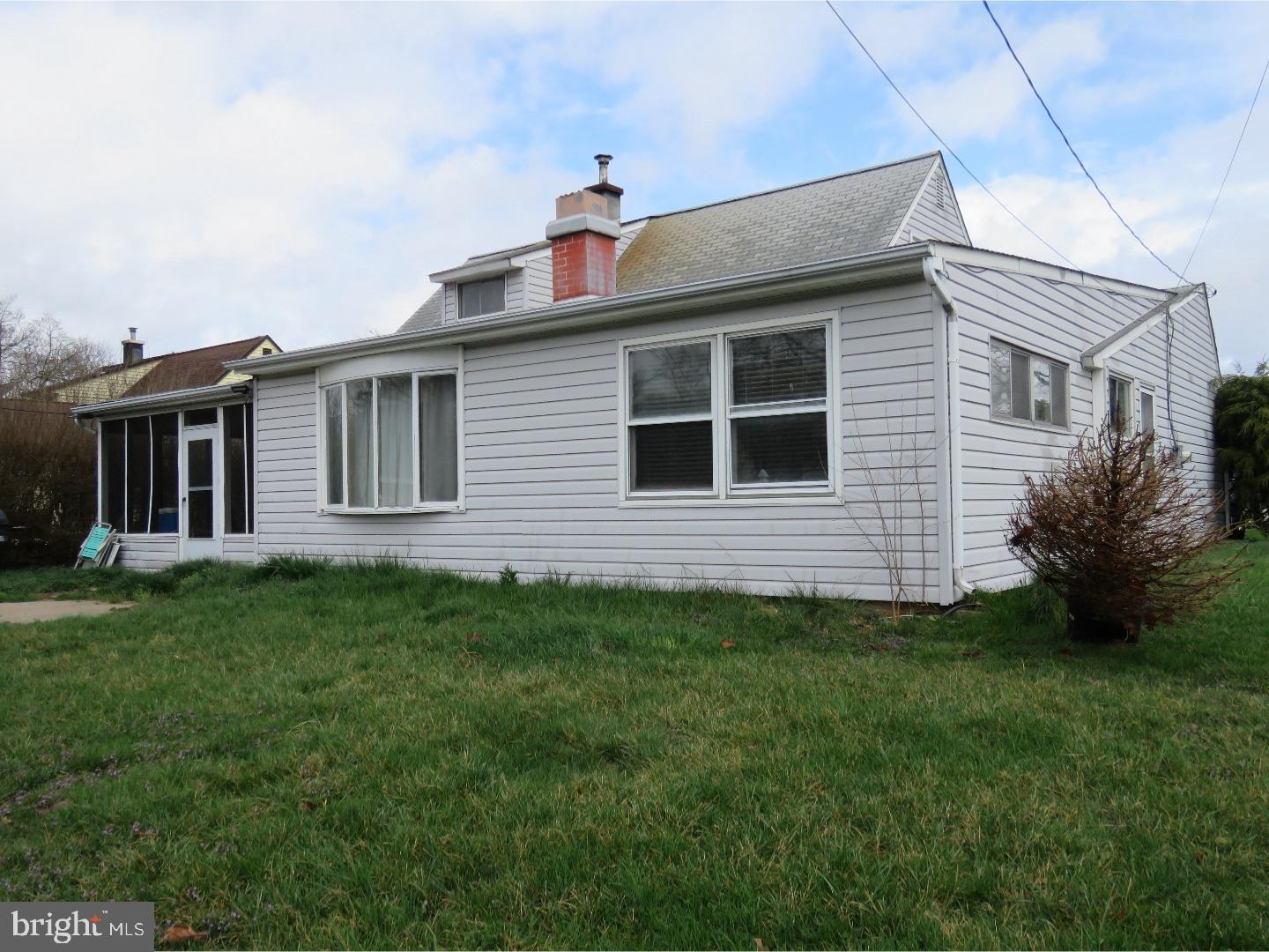 40 Candytuft Road Levittown, PA 19057 - Photo 12 of 13 Gallery Image 12