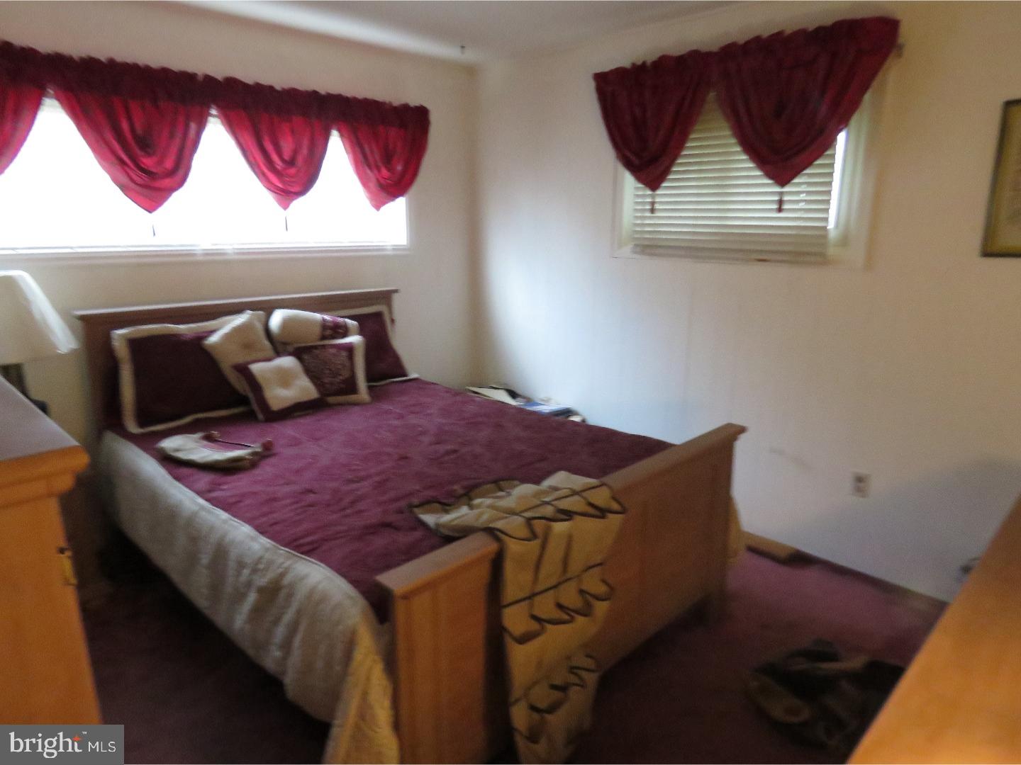 40 Candytuft Road Levittown, PA 19057 - Photo 7 of 13 Gallery Image 7