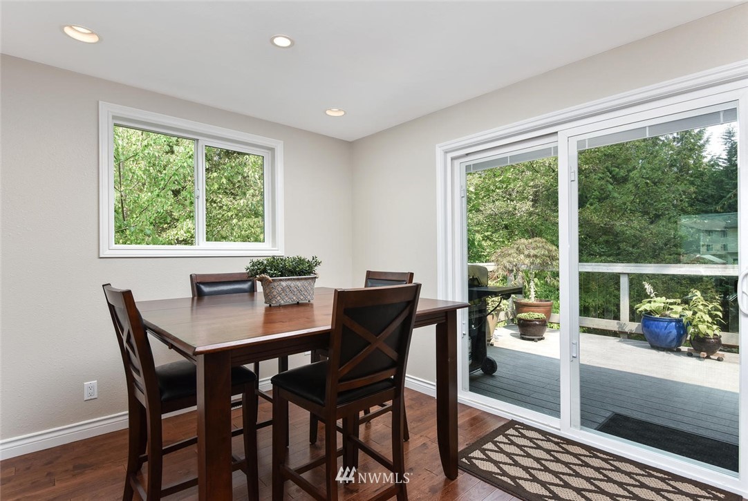 12040 155th Avenue Southeast Renton, WA 98059 - Photo 9 of 25 Gallery Image 9