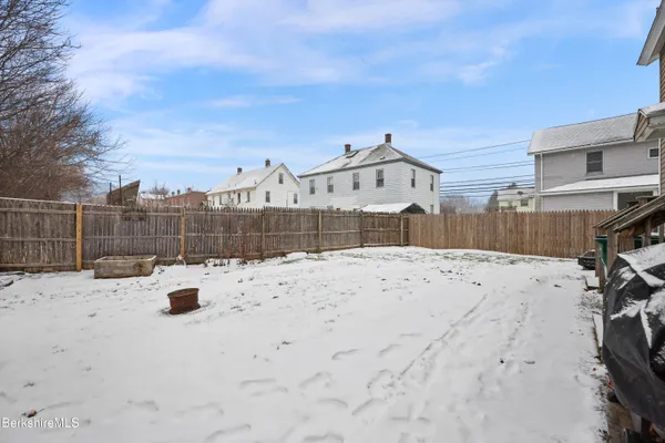 $215,000 | 585-a & B State Road, North Adams, MA 01247