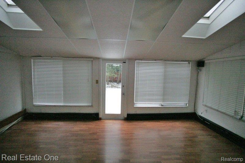 19600 F.R. Door to Deck