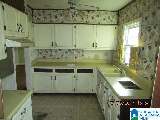 415 9th Street South Bessemer, AL 35020 - Photo 4 of 10