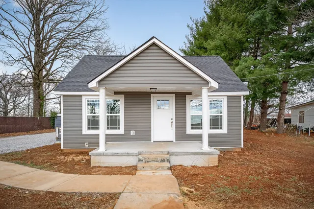 $269,900 | 526 Roosevelt Drive, Sparta, TN 38583