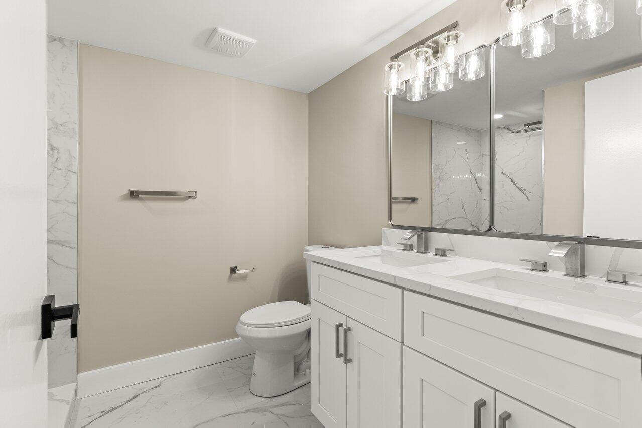 1 Harbourside Drive, Unit 1301 Delray Beach, FL 33483 - Photo 23 of 40 Hall Bath