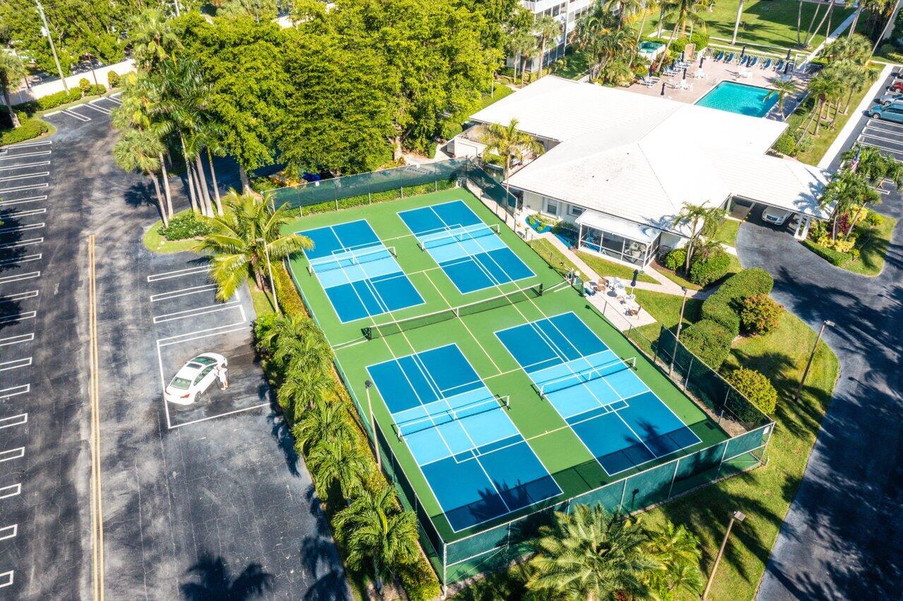 1 Harbourside Drive, Unit 1301 Delray Beach, FL 33483 - Photo 31 of 40 Pickleball