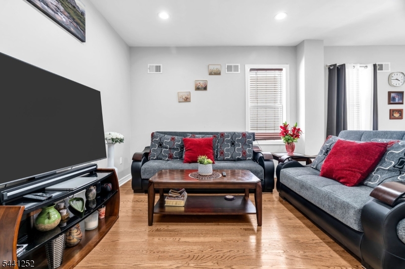 510 Burnham Road Elizabeth, NJ 07202 - Photo 14 of 40