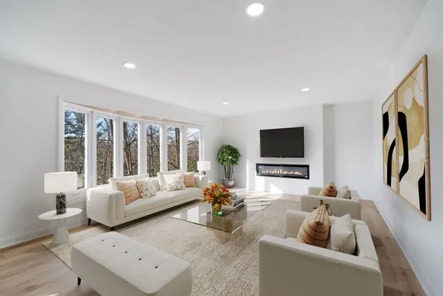 $619,900 | 21740 West Lochinvar Lane, New Berlin, WI 53146