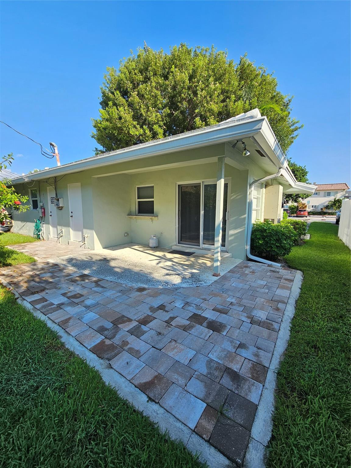 2120 Northeast 41st Street, Unit D Lighthouse Point, FL 33064 - Photo 20 of 22 Photo 28
