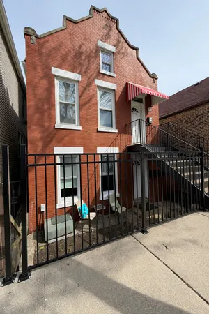 $810,000 | 2142 West 18th Street, Chicago, IL 60608