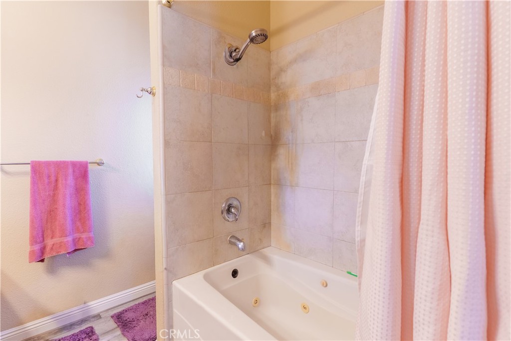 26261 Haley Way Madera, CA 93638 - Photo 14 of 49