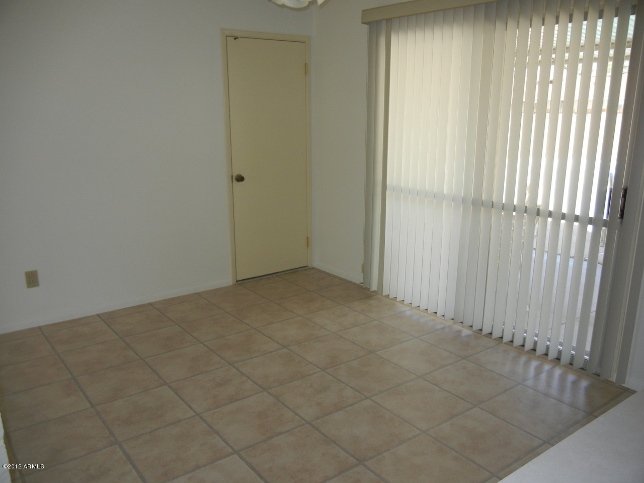 3122 West Redfield Road Phoenix, AZ 85053 - Photo 5 of 21 Dining Area
