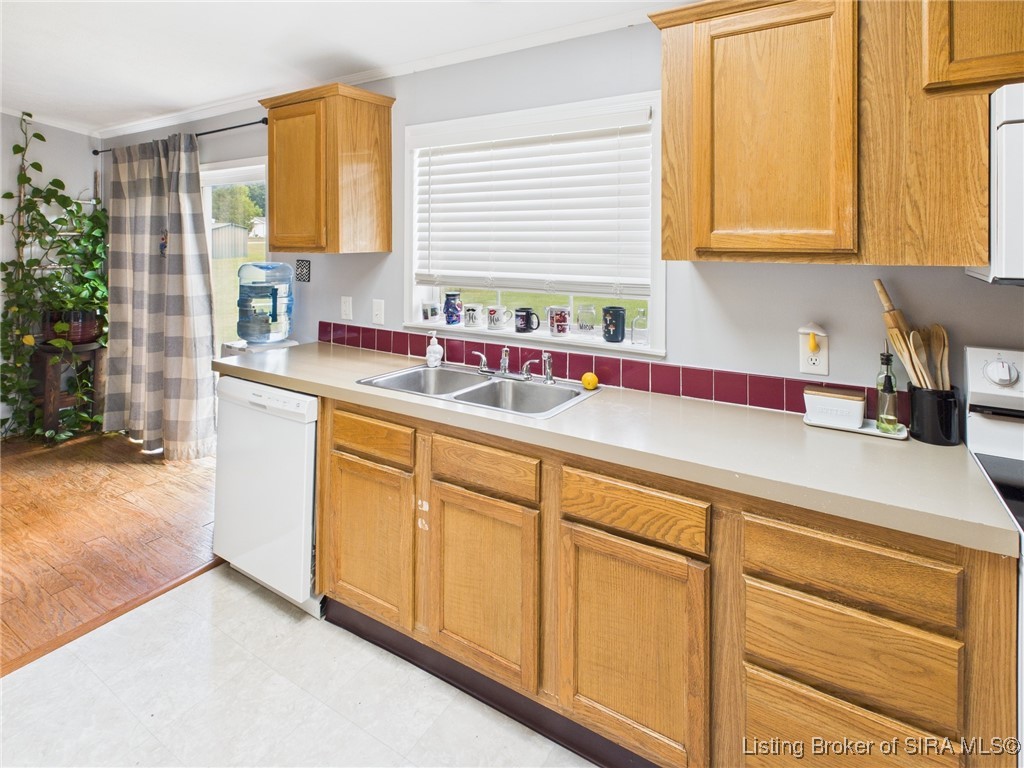 533 Rabbitsville Road Mitchell, IN 47446 - Photo 15 of 29 Kitchen
