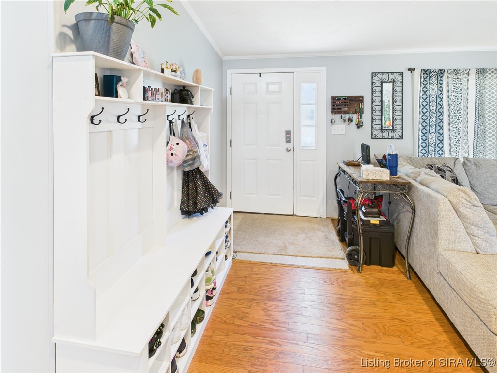 533 Rabbitsville Road Mitchell, IN 47446 - Photo 6 of 29 Living Room
