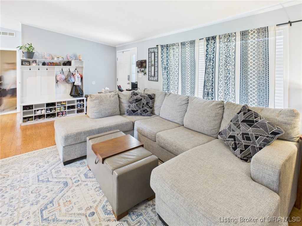 533 Rabbitsville Road Mitchell, IN 47446 - Photo 8 of 29 Living Room