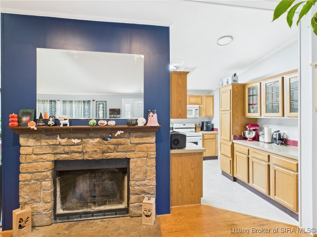 533 Rabbitsville Road Mitchell, IN 47446 - Photo 9 of 29 Living Room