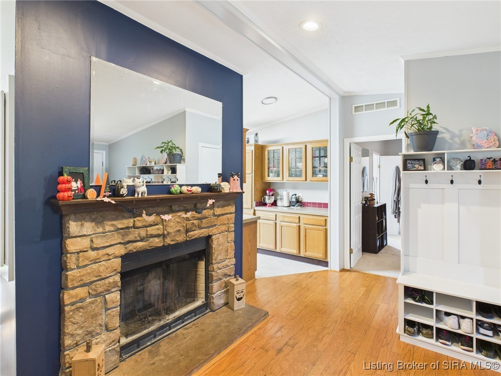 533 Rabbitsville Road Mitchell, IN 47446 - Photo 10 of 29 Living Room