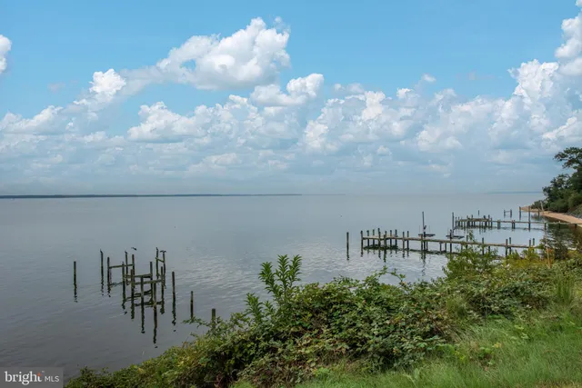 $550,000 | 3215 Riverview Drive, Colonial Beach, VA 22443