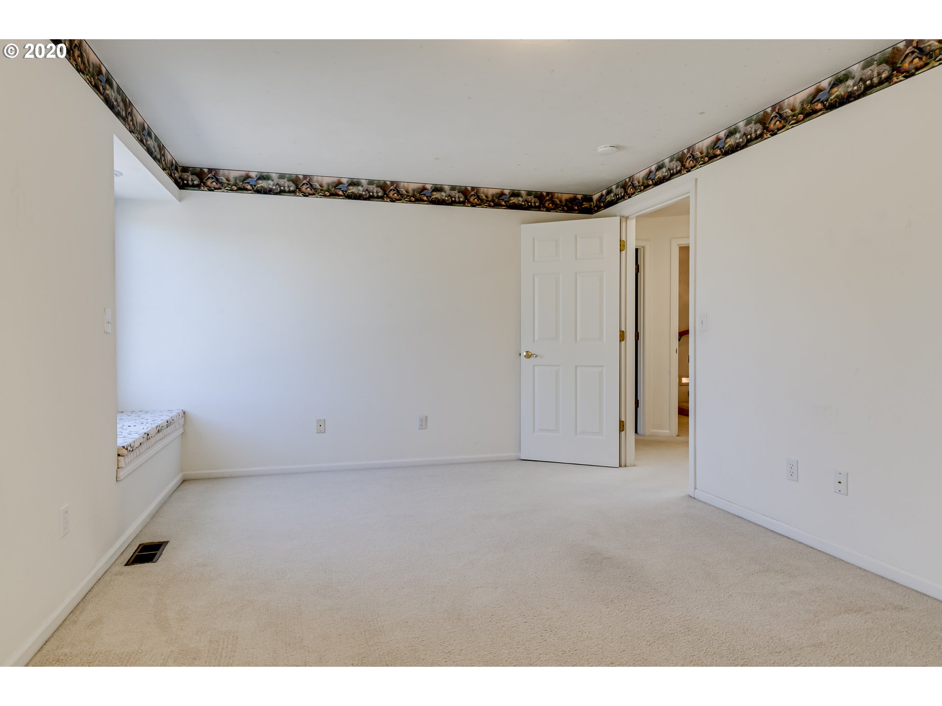 2150 Ridgeway Drive Eugene, OR 97401 - Photo 14 of 22 Gallery Image 14