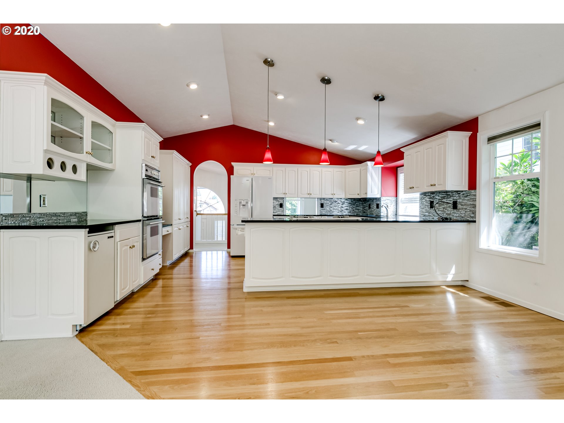 2150 Ridgeway Drive Eugene, OR 97401 - Photo 5 of 22 Gallery Image 5