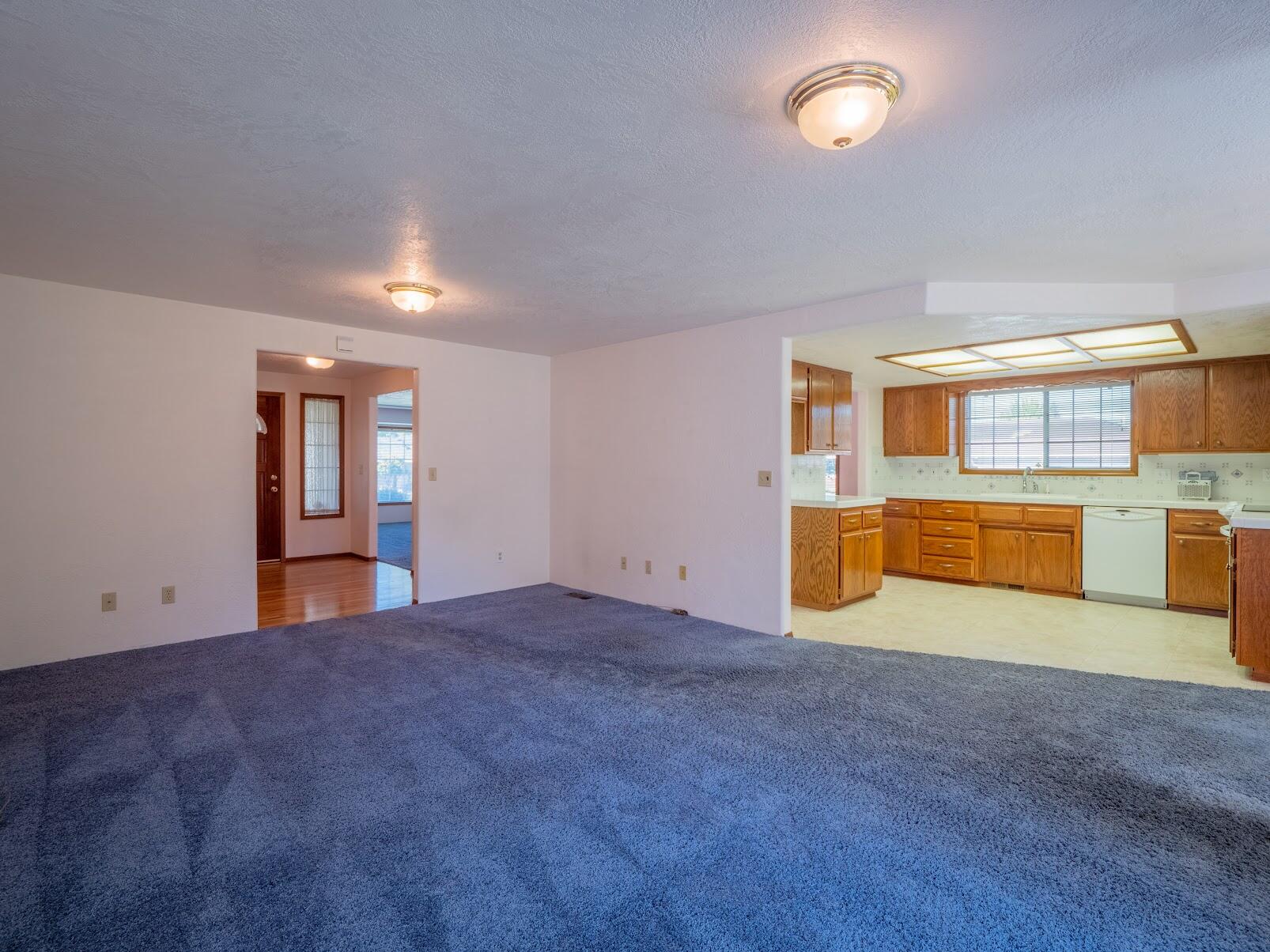 2629 Roberts Road Medford, OR 97504 - Photo 13 of 35 Family 2