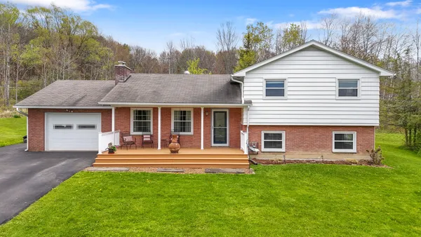 $289,000 | 1602 Oakdale Road, Johnson City, NY 13790