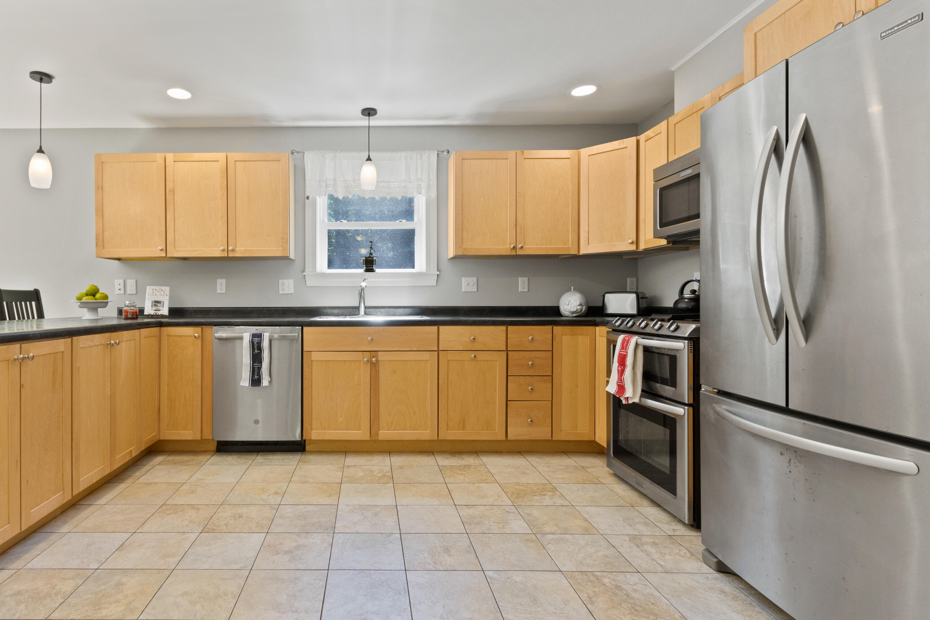 36 Rose Drive Cumberland Center, ME 04021 - Photo 18 of 64 20250822KJ-72032
