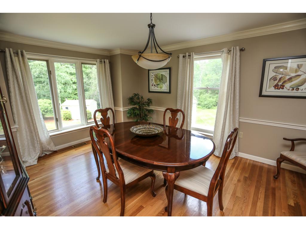 17 Mont Vernon Road Amherst, NH 03031 - Photo 13 of 36