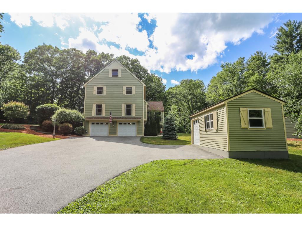 17 Mont Vernon Road Amherst, NH 03031 - Photo 3 of 36