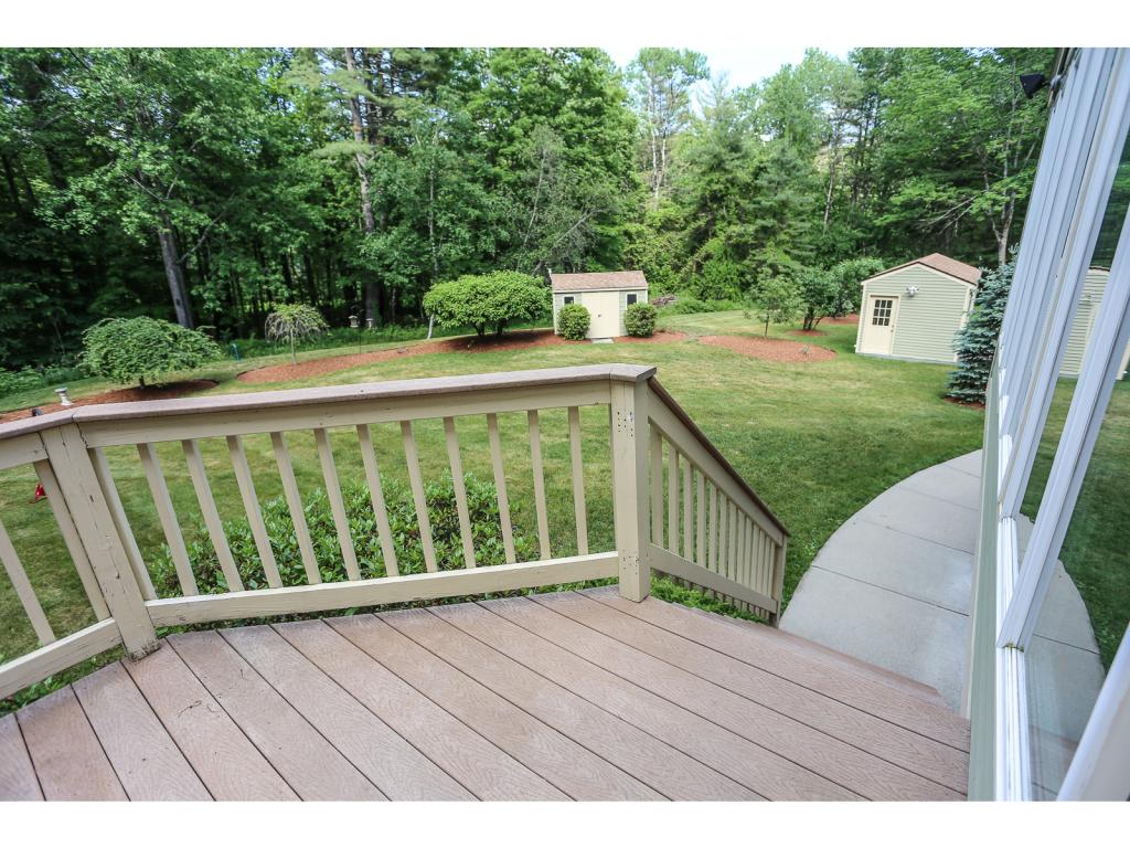 17 Mont Vernon Road Amherst, NH 03031 - Photo 5 of 36