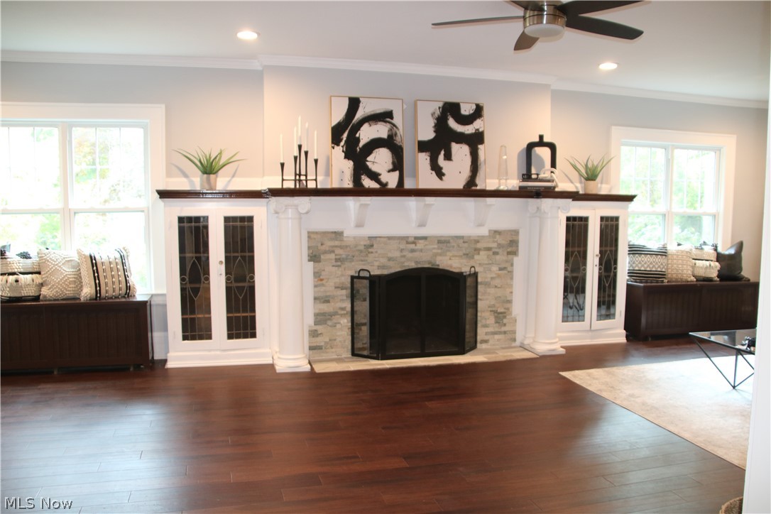 1558 Compton Road Cleveland, OH 44118 - Photo 12 of 34 Living Room: Fireplace