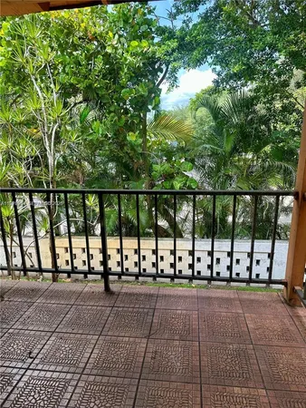 $2,200 | 7208 Fairway Drive, Unit I20, Miami Lakes, FL 33014